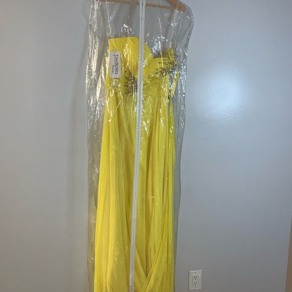 COPY - Tony bowls Prom Dress ,size 10 , yellow color size 10 - Picture 11 of 16